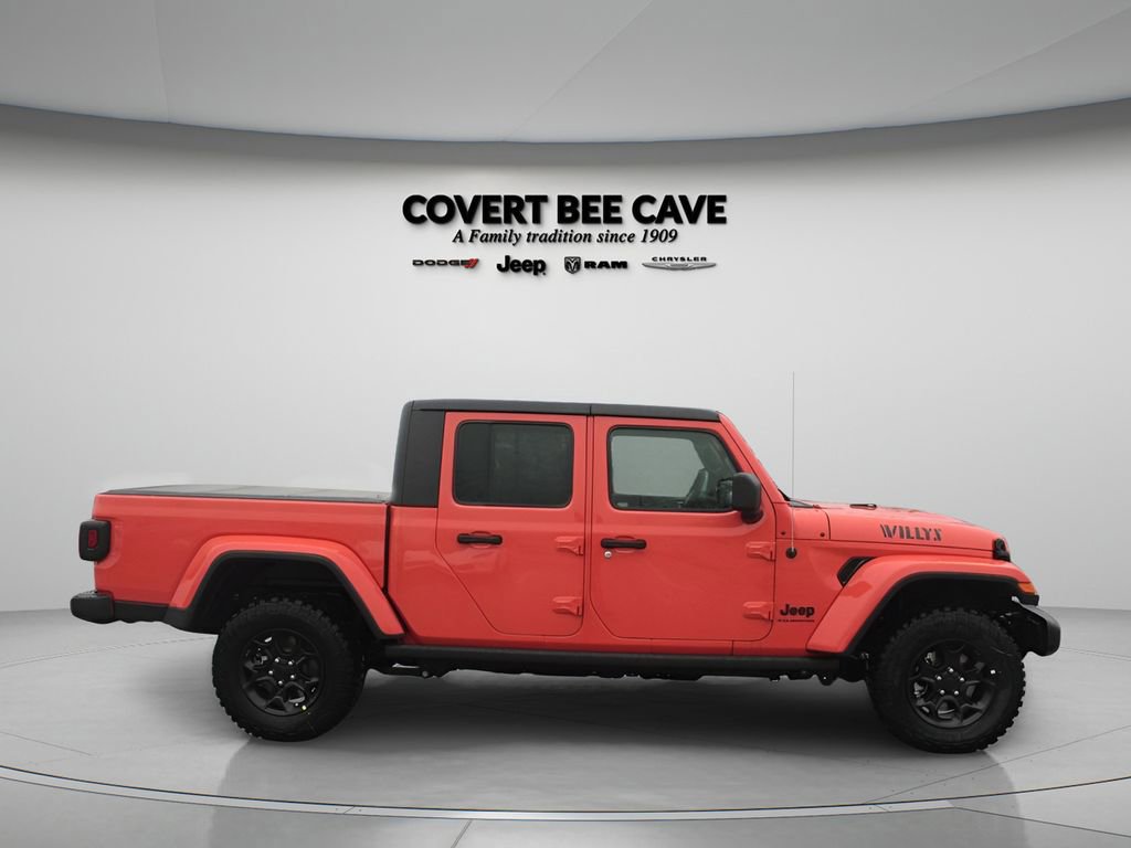 Used 2023 Jeep Gladiator Willys image 10