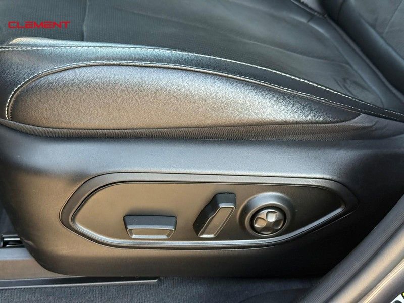 Used 2023 Jeep Grand Cherokee L Laredo AWD/4WD image 22