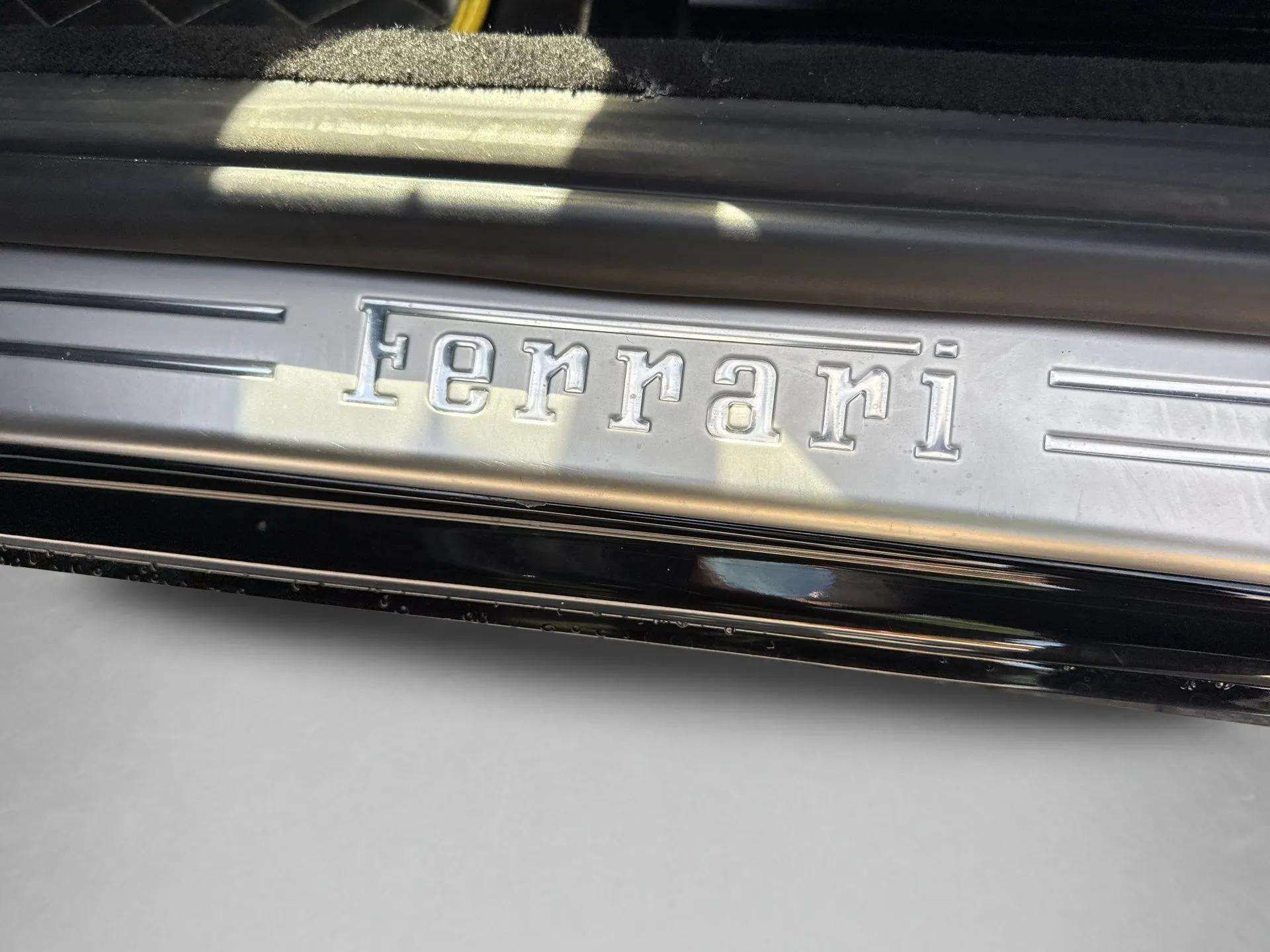 Used 2016 Ferrari California T RWD image 44