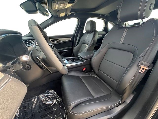 New 2024 Jaguar XF R-Dynamic SE AWD/4WD image 11