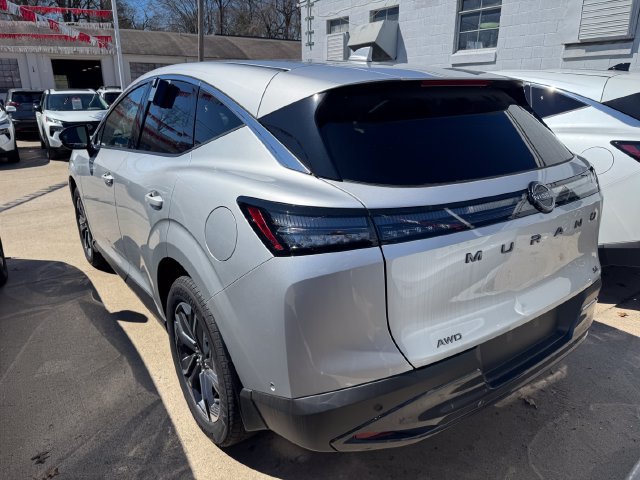 Used 2025 Nissan Murano SL AWD/4WD image 2