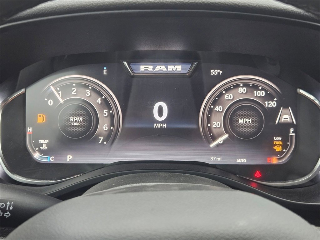 New 2026 RAM 1500 4x4 Crew Cab image 23