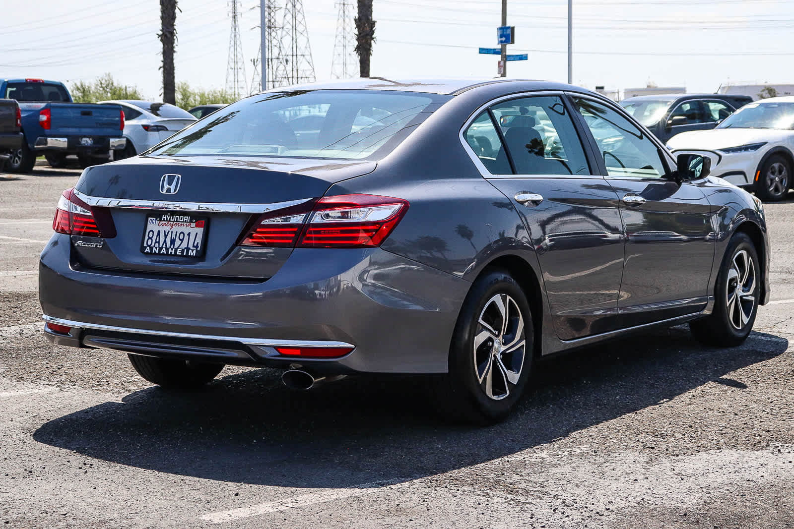 Used 2017 Honda Accord LX image 6