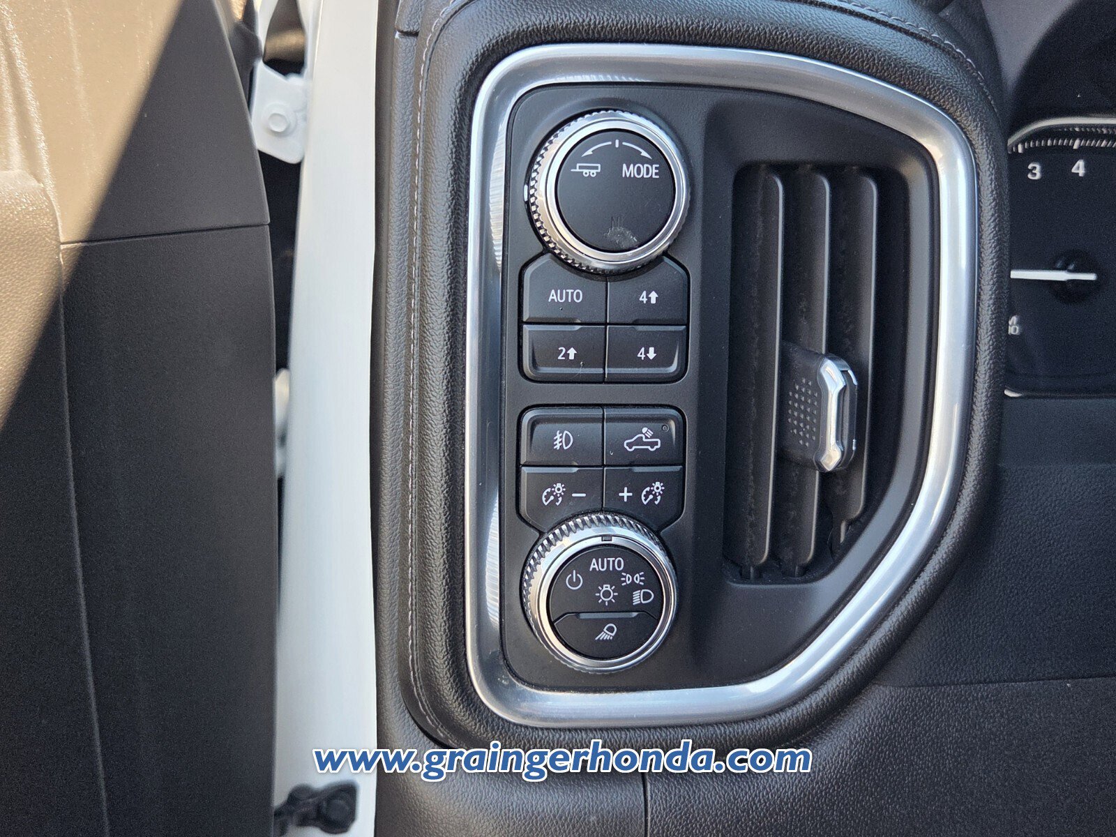 Used 2022 GMC Sierra 1500 SLT w/ SLT Premium Plus Package image 26
