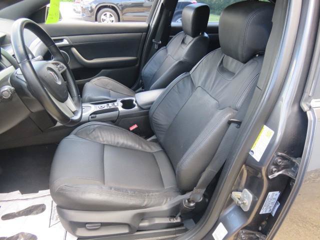 Used 2009 Pontiac G8 w/ Premium Package RWD image 10