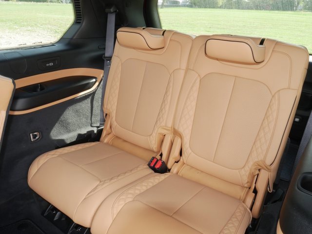 New 2025 Jeep Grand Cherokee L Summit image 18