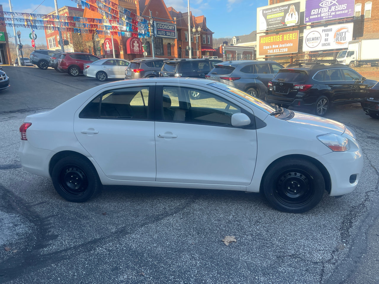 Used 2011 Toyota Yaris Sedan image 5