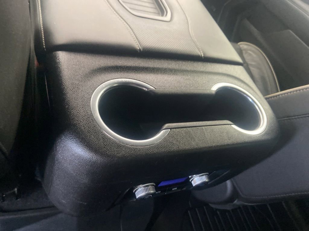 Used 2021 GMC Yukon SLT AWD/4WD image 18