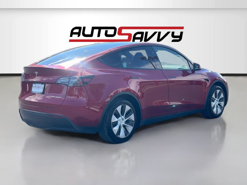 Used 2024 Tesla Model Y Long Range AWD/4WD image 7