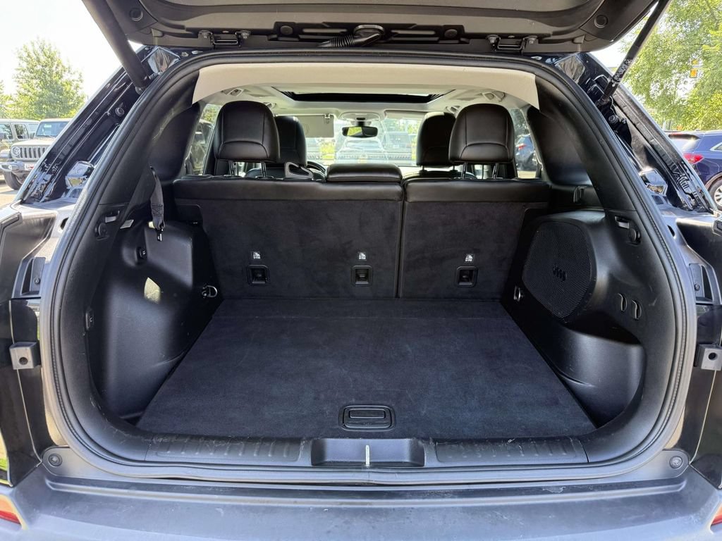 Used 2019 Jeep Cherokee Limited AWD/4WD image 35