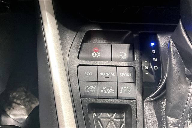 Used 2019 Toyota RAV4 LE AWD/4WD image 20