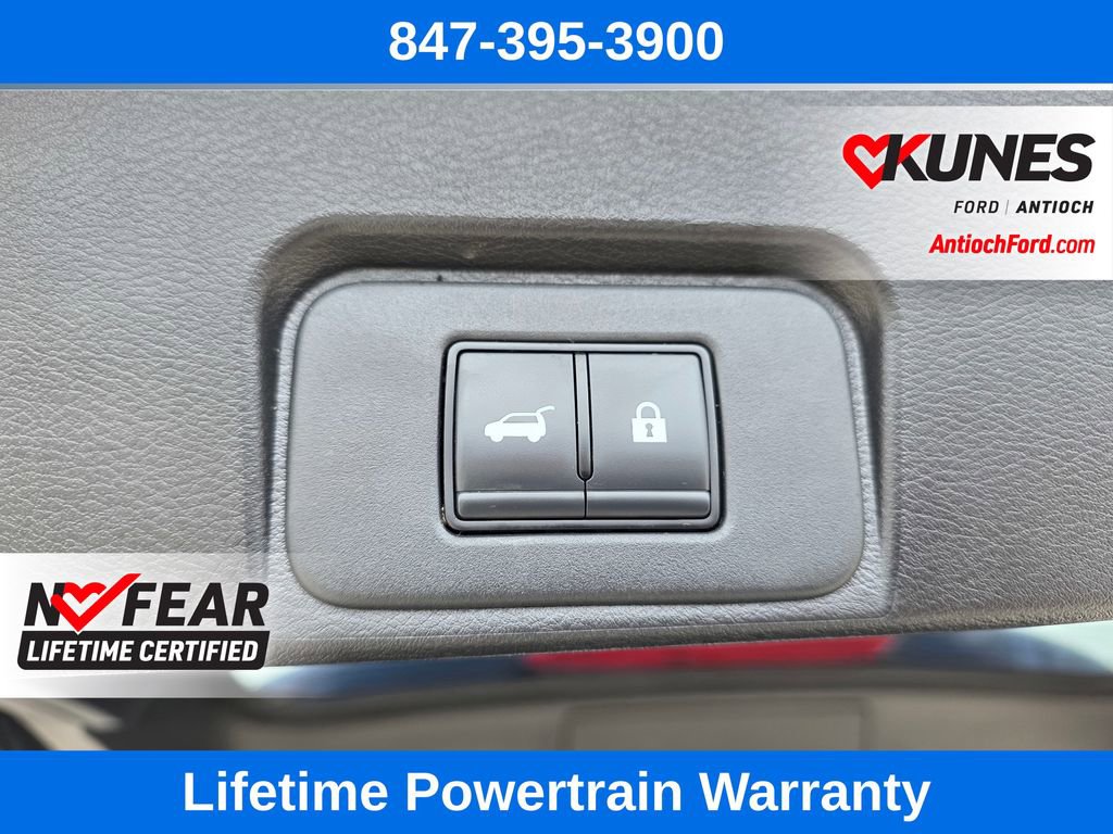 Used 2025 Nissan Rogue SV image 25