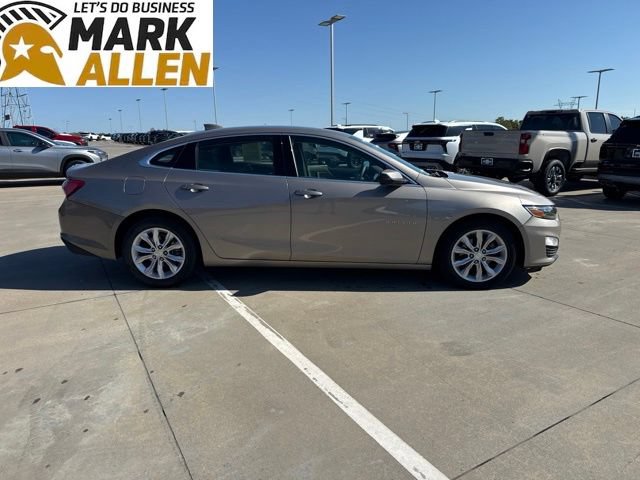 Used 2022 Chevrolet Malibu LT FWD image 6