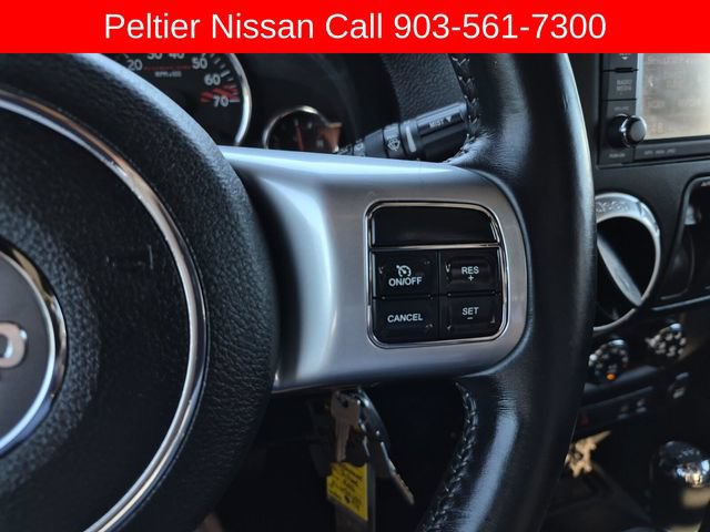 Used 2015 Jeep Wrangler Rubicon AWD/4WD image 28