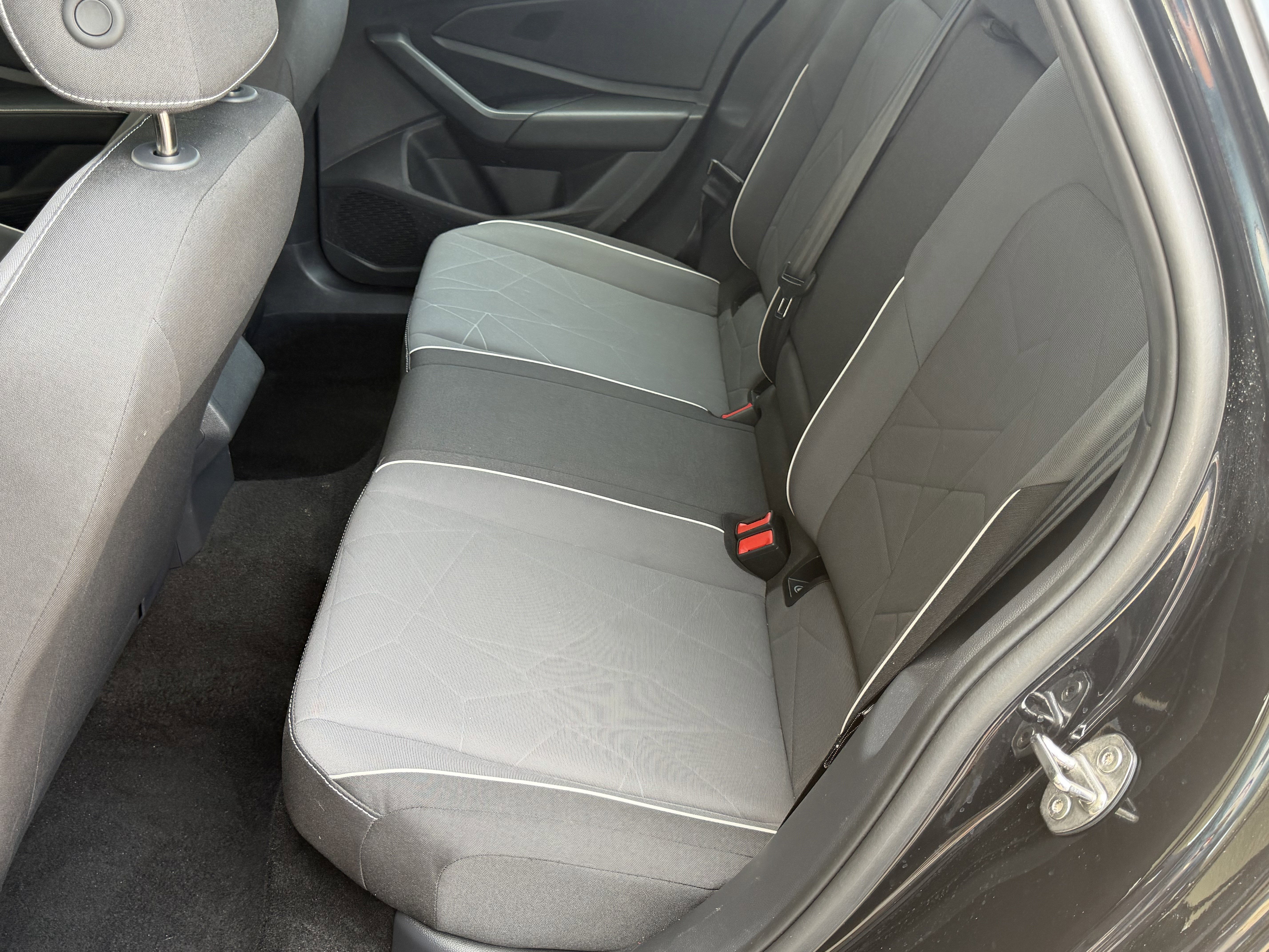Used 2025 Volkswagen Jetta Sport FWD image 26