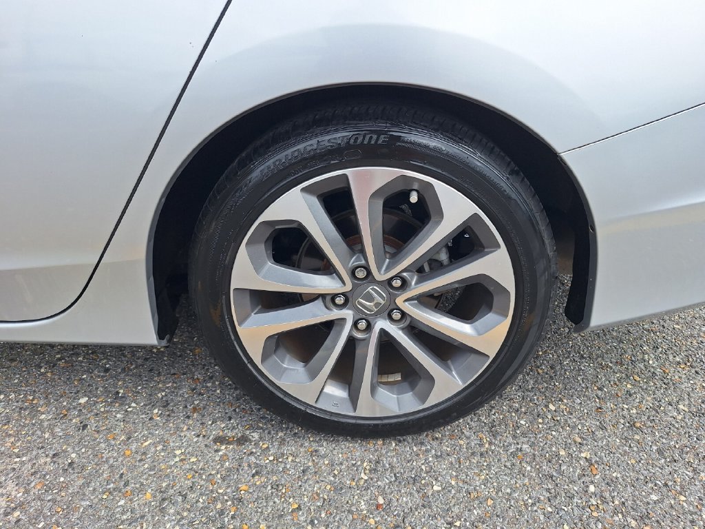 Used 2015 Honda Accord Sport image 22