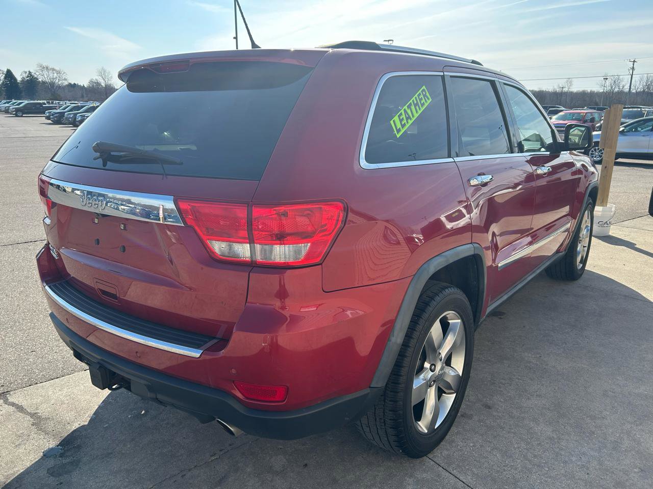 Used 2011 Jeep Grand Cherokee Limited w/ Trailer Tow Group IV image 5