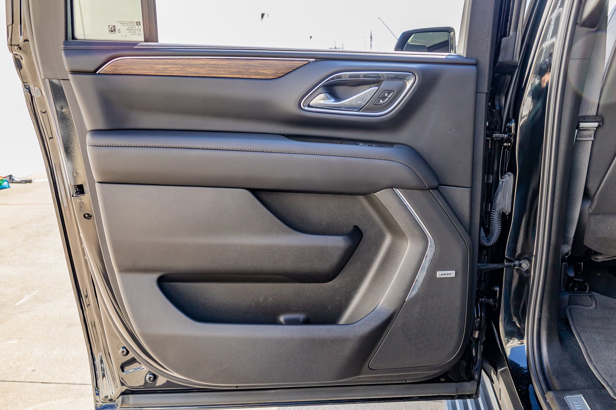 Used 2024 Chevrolet Suburban High Country image 38