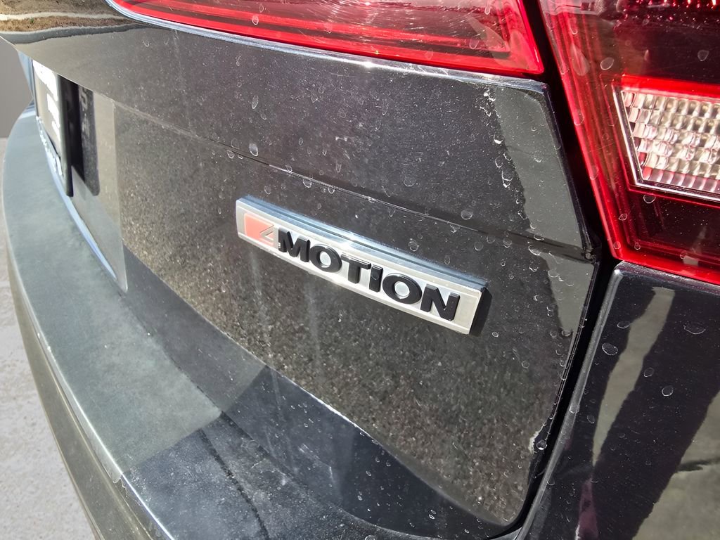 Used 2021 Volkswagen Tiguan SE R-Line image 11