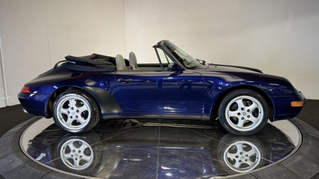 Used 1996 Porsche 911 Cabriolet image 25