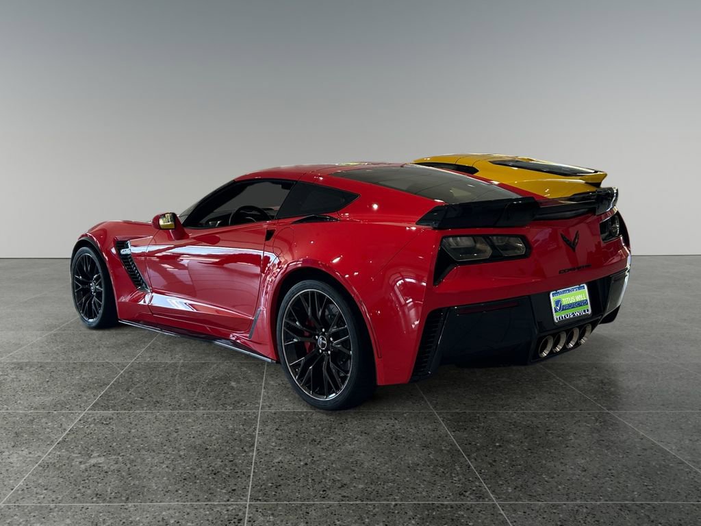 Used 2015 Chevrolet Corvette Z06 w/ 3LZ Preferred Equipment Group image 7