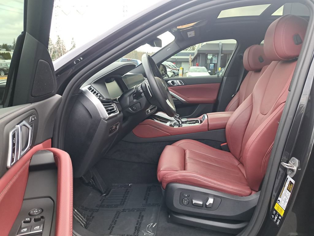 Used 2021 BMW X6 xDrive40i image 11