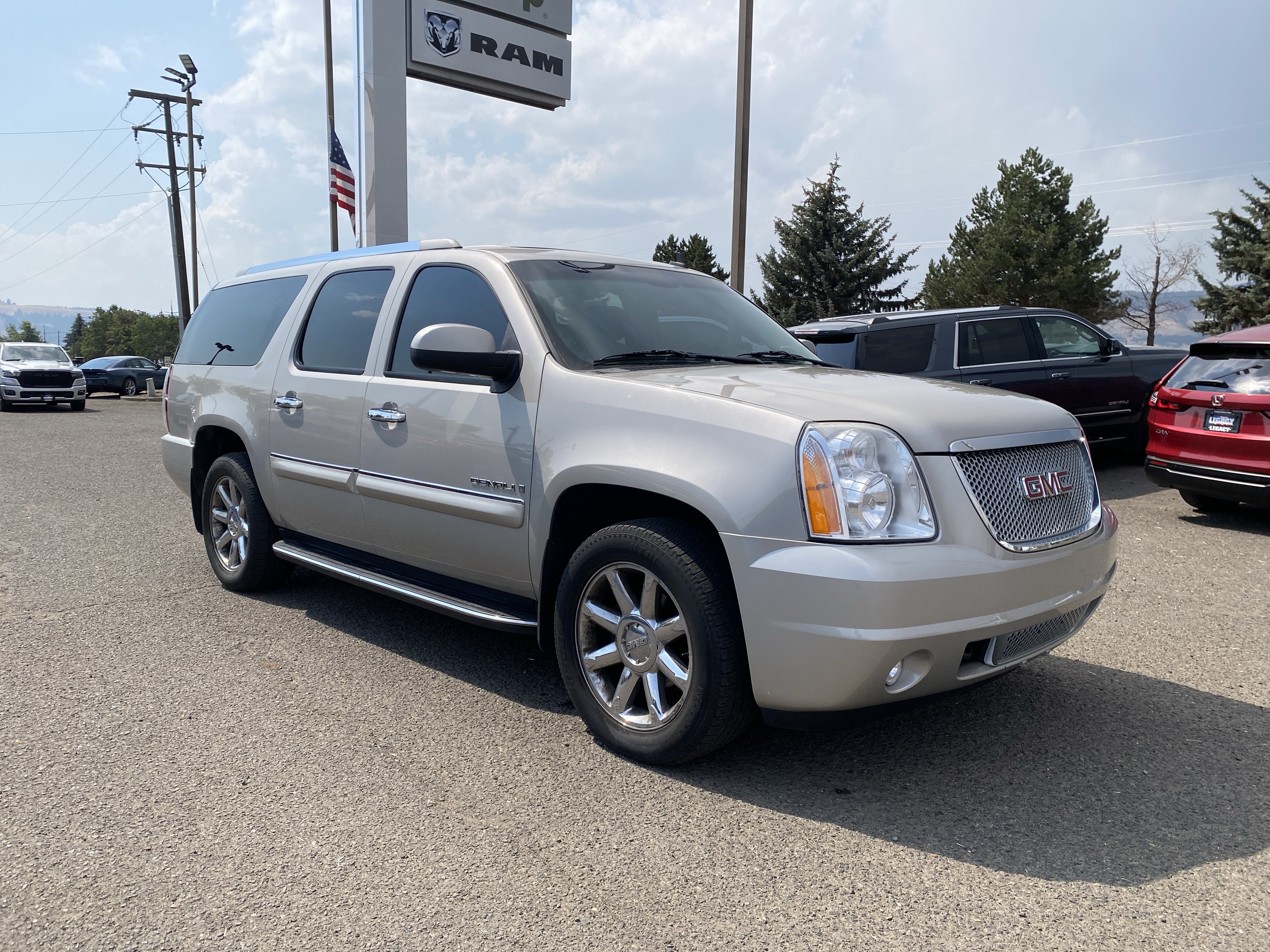 Used 2008 GMC Yukon XL Denali