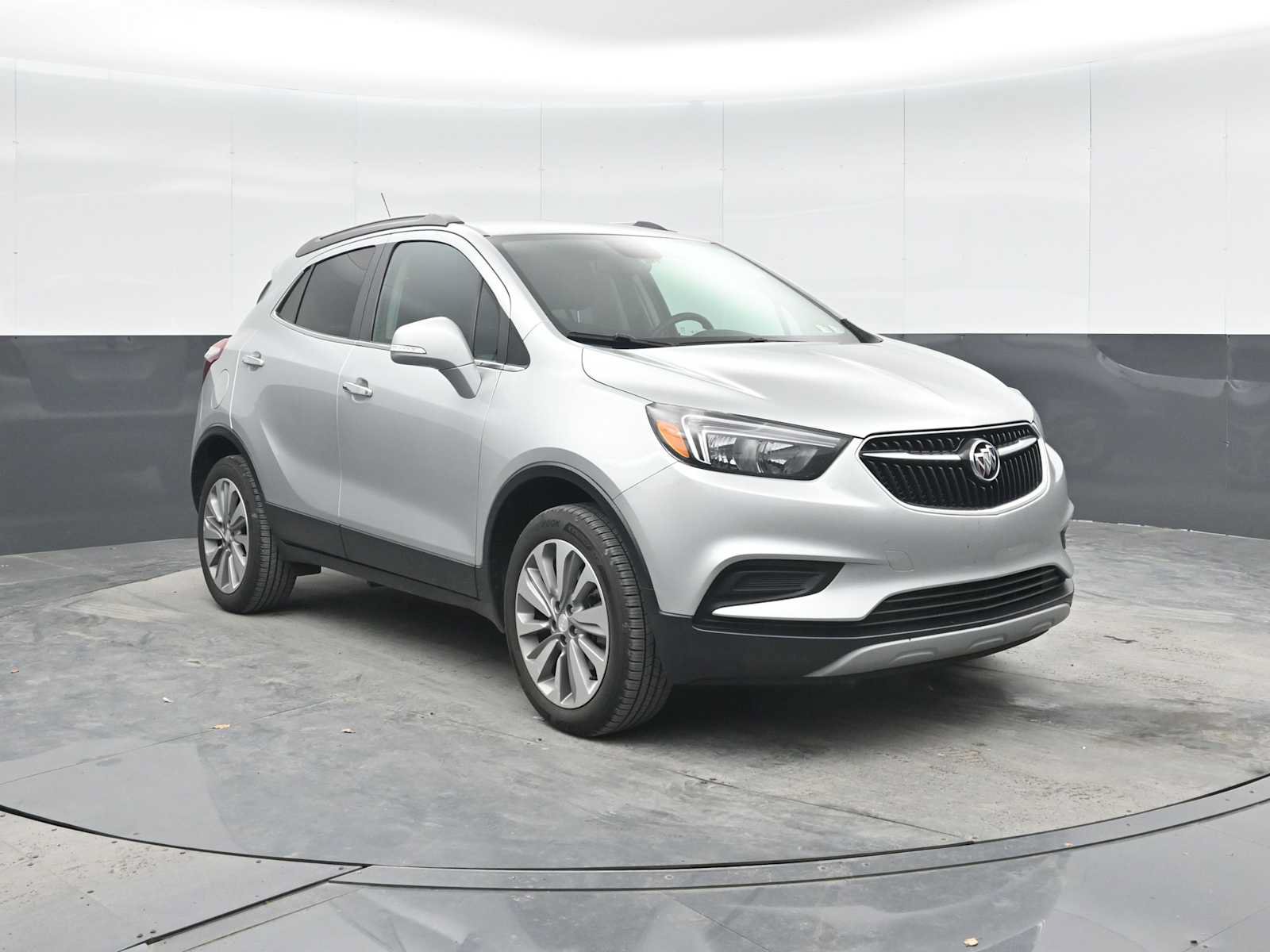 Used 2018 Buick Encore Preferred AWD/4WD image 7
