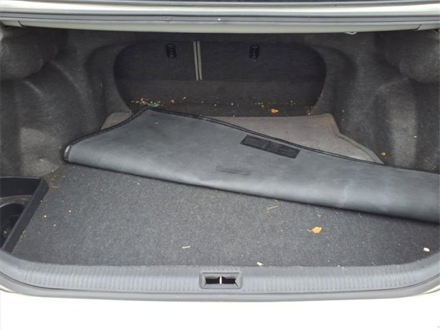 Used 2004 Toyota Camry XLE image 8