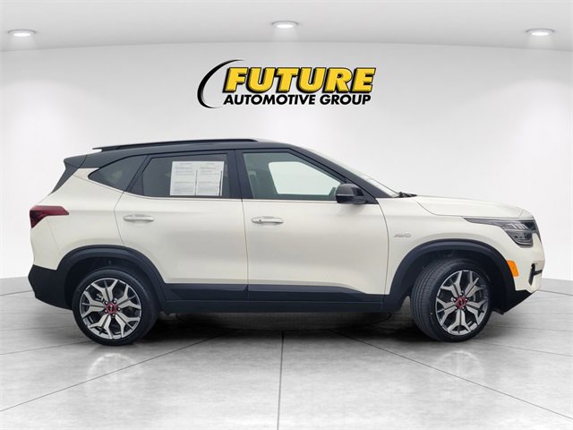 Used 2023 Kia Seltos SX image 3