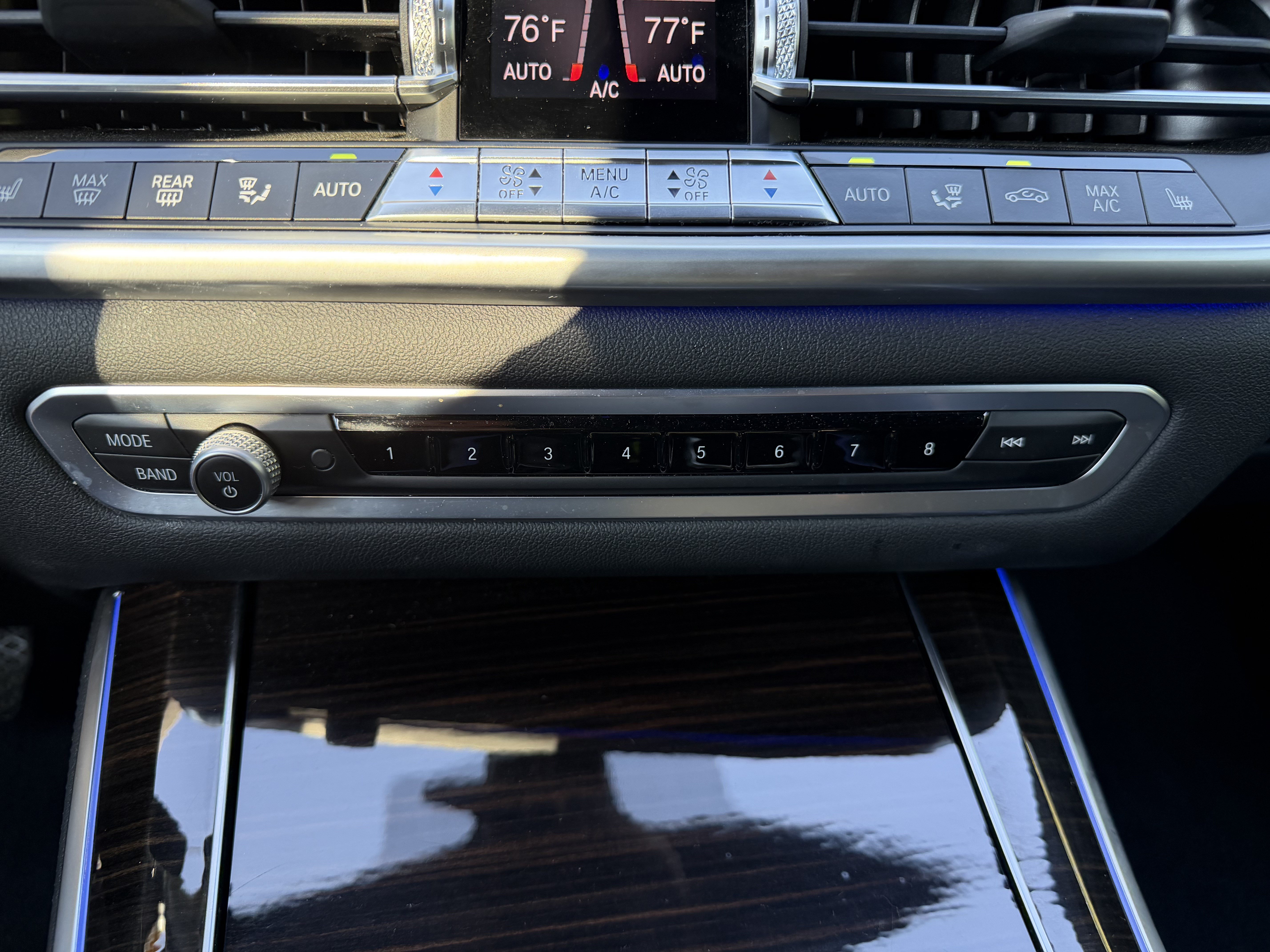 Used 2020 BMW X5 xDrive40i w/ Convenience Package AWD/4WD image 27