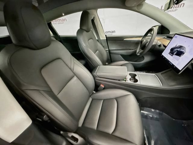 Used 2024 Tesla Model Y Long Range AWD/4WD image 28