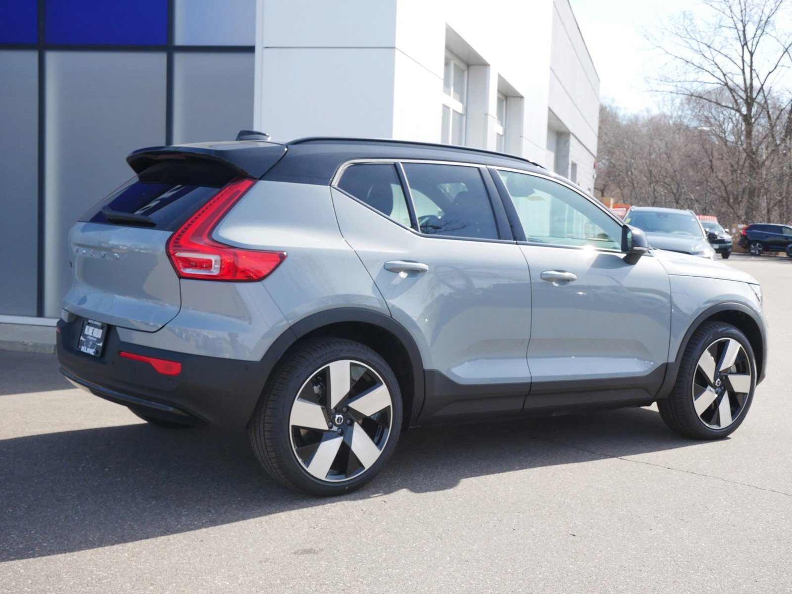 New 2026 Volvo EX40 Plus w/ Climate Package AWD/4WD image 3