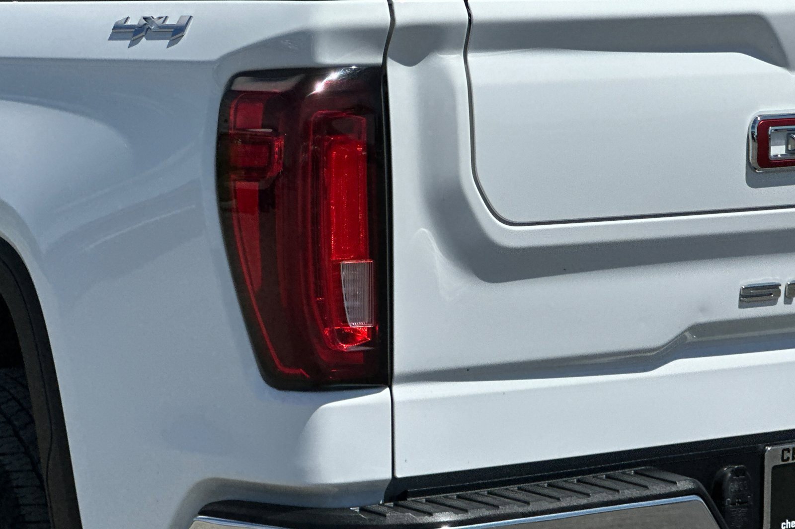 Used 2024 GMC Sierra 1500 SLT image 45