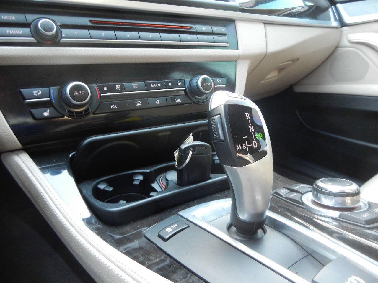 Used 2011 BMW 535i xDrive Sedan AWD/4WD image 41