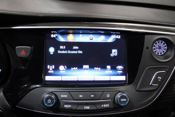 Used 2018 Buick Envision Essence image 45