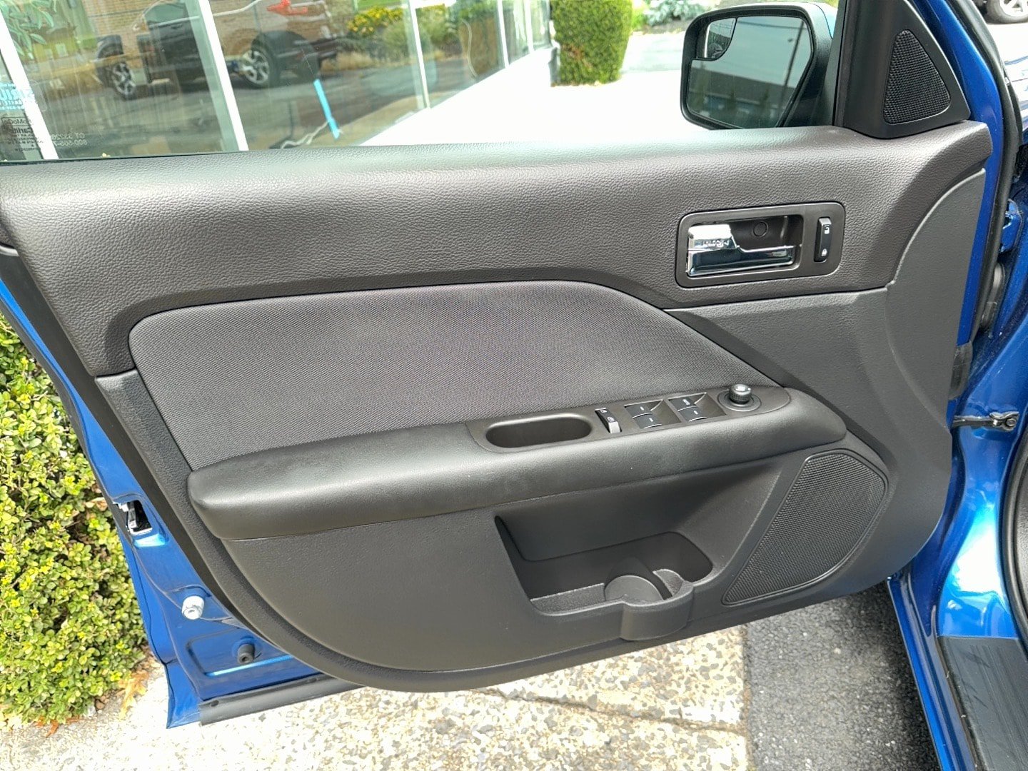Used 2011 Ford Fusion SE w/ 202A Rapid Spec Order Code FWD image 13