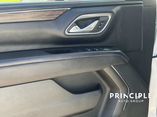 Used 2023 Chevrolet Suburban Premier AWD/4WD image 12