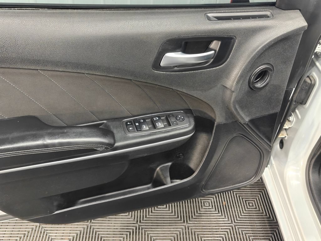 Used 2022 Dodge Charger SXT RWD image 42