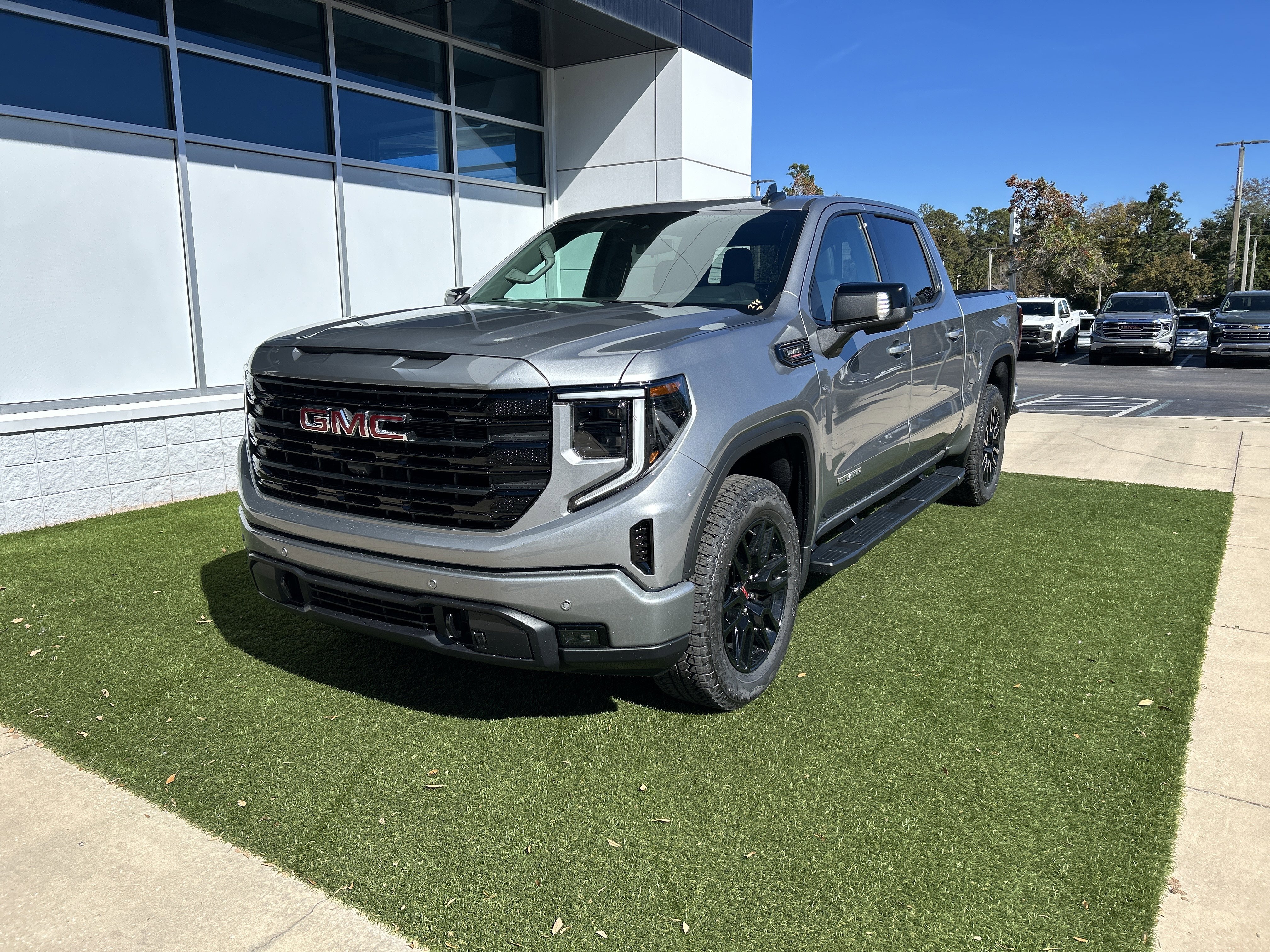New 2026 GMC Sierra 1500 Elevation w/ Elevation Premium Package image 4