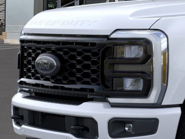 New 2026 Ford F250 Lariat w/ Black Appearance Package image 17
