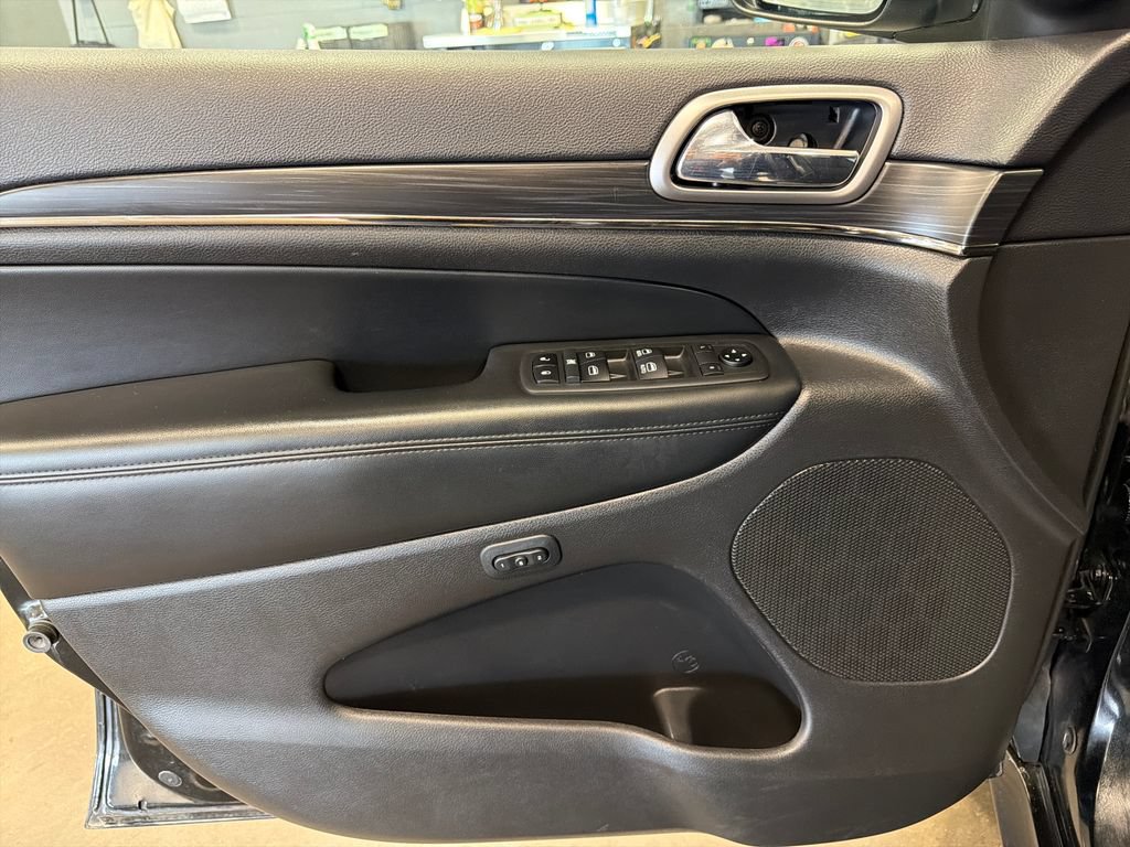 Used 2020 Jeep Grand Cherokee Limited X AWD/4WD image 17