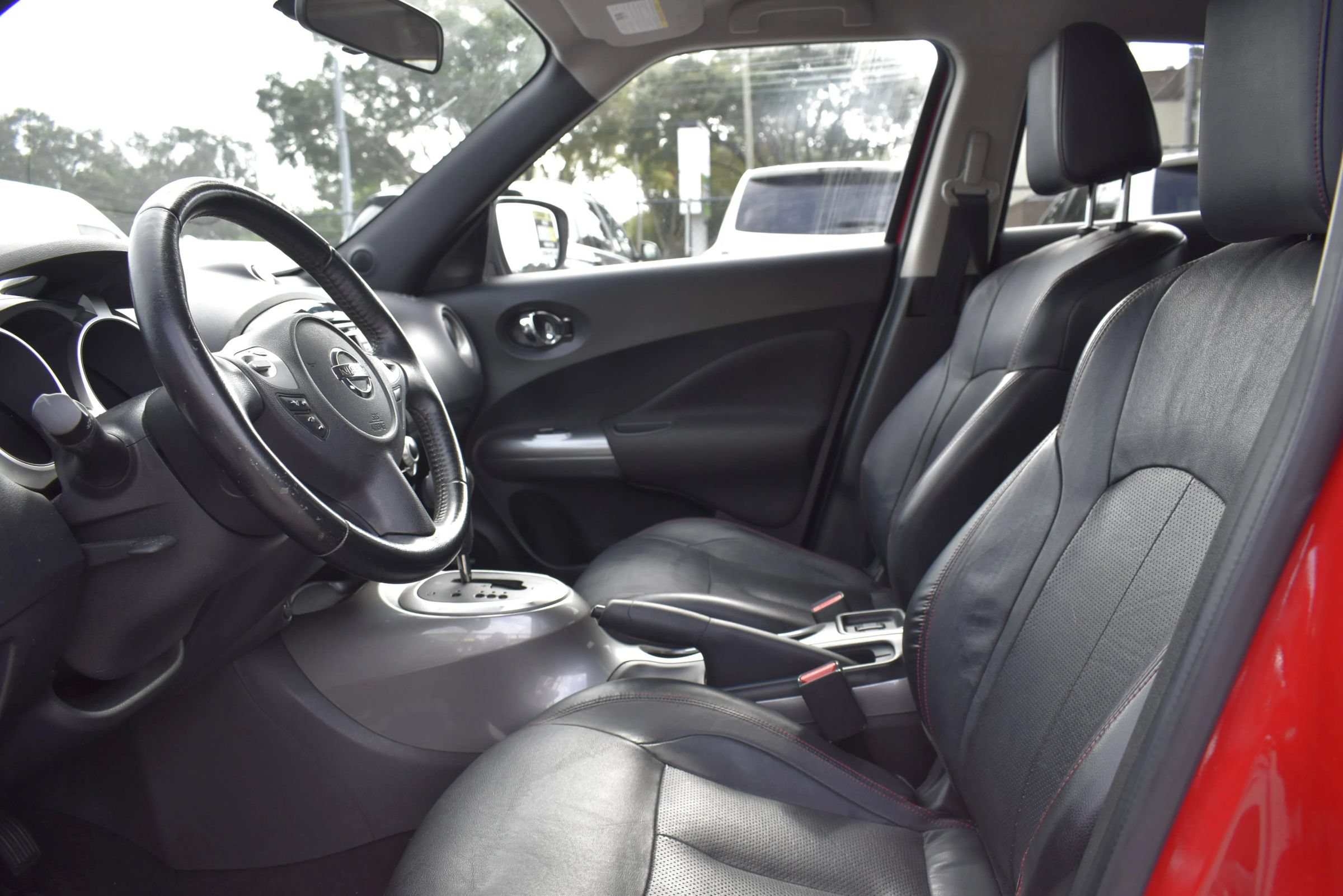 Used 2016 Nissan Juke SL FWD image 15