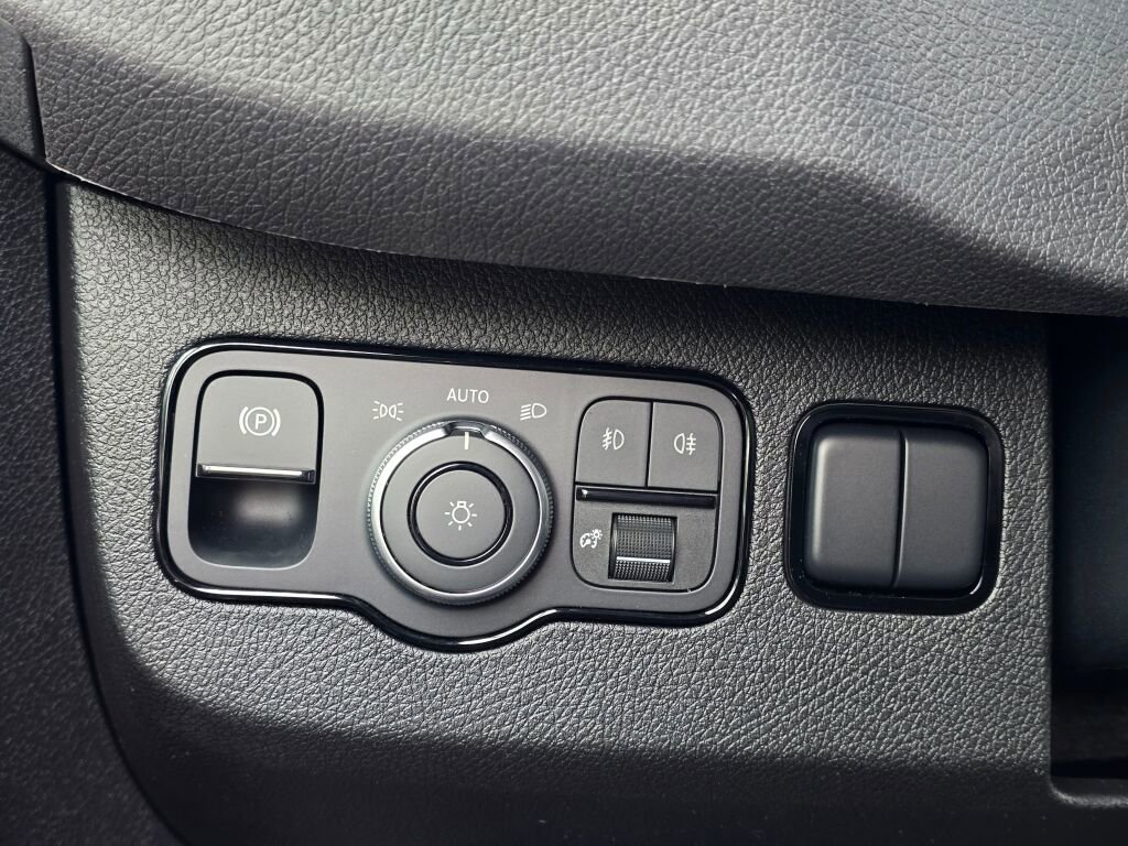 New 2026 Mercedes-Benz Sprinter 144 Cargo image 26