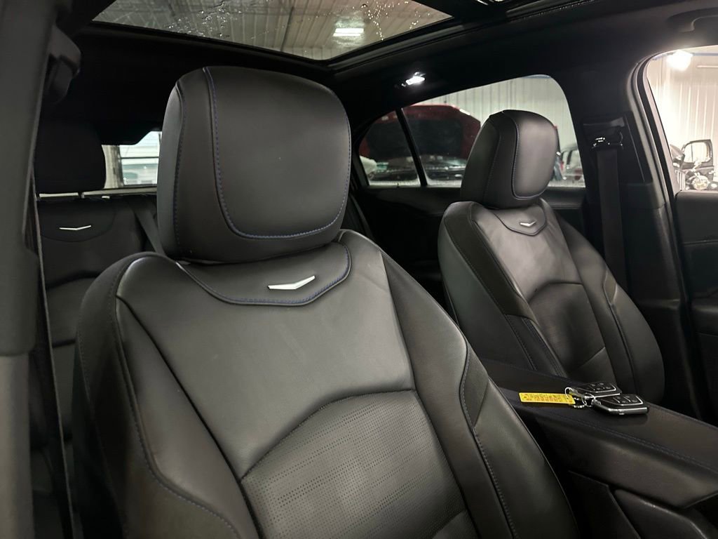 Used 2024 Cadillac XT4 Sport image 31