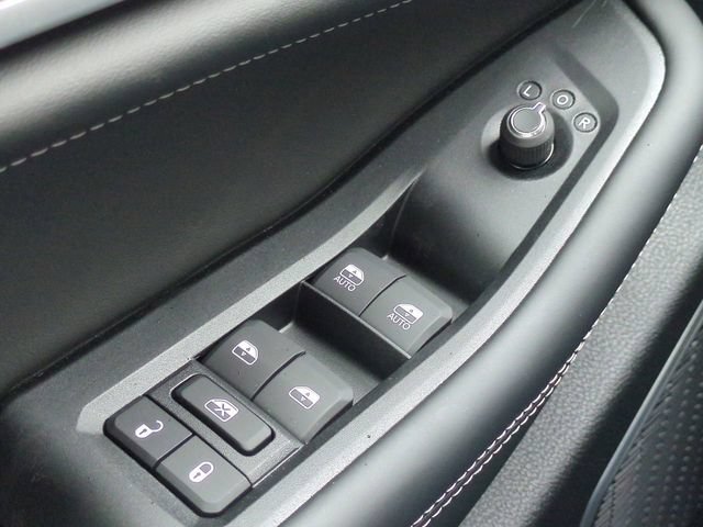 New 2026 Jeep Grand Cherokee L Limited AWD/4WD image 25