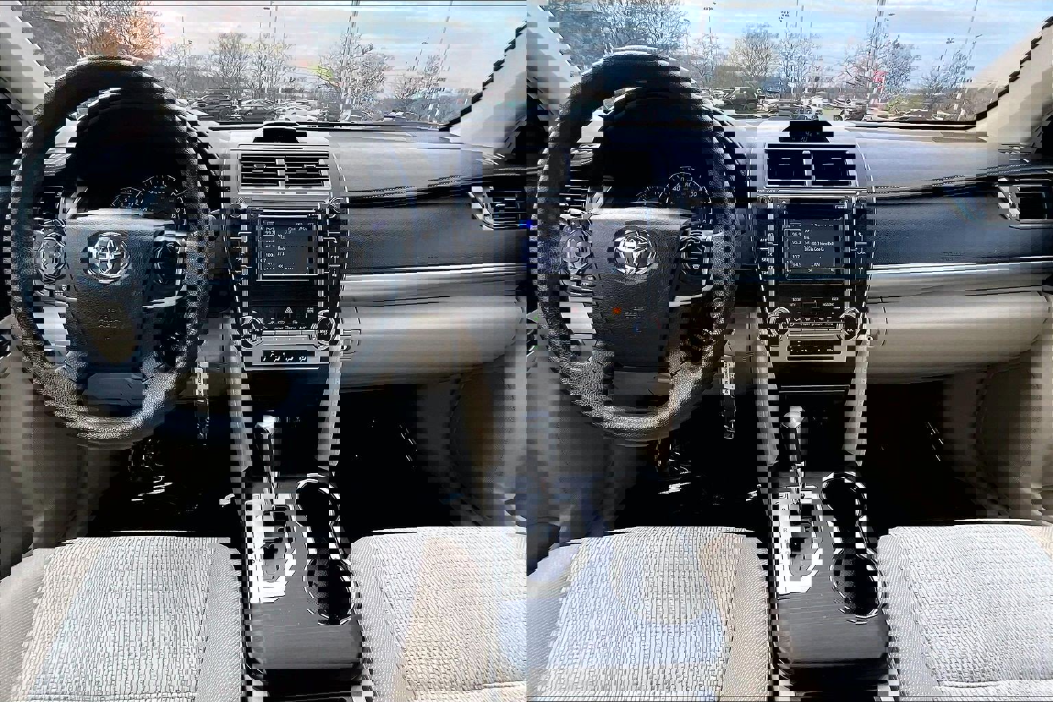 Used 2012 Toyota Camry LE image 14