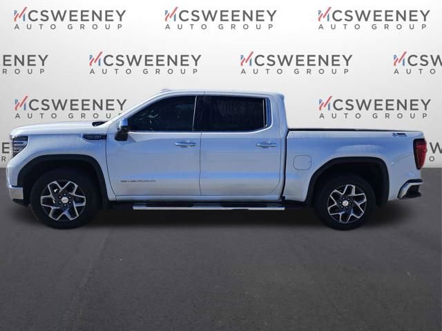 Used 2022 GMC Sierra 1500 SLT image 2
