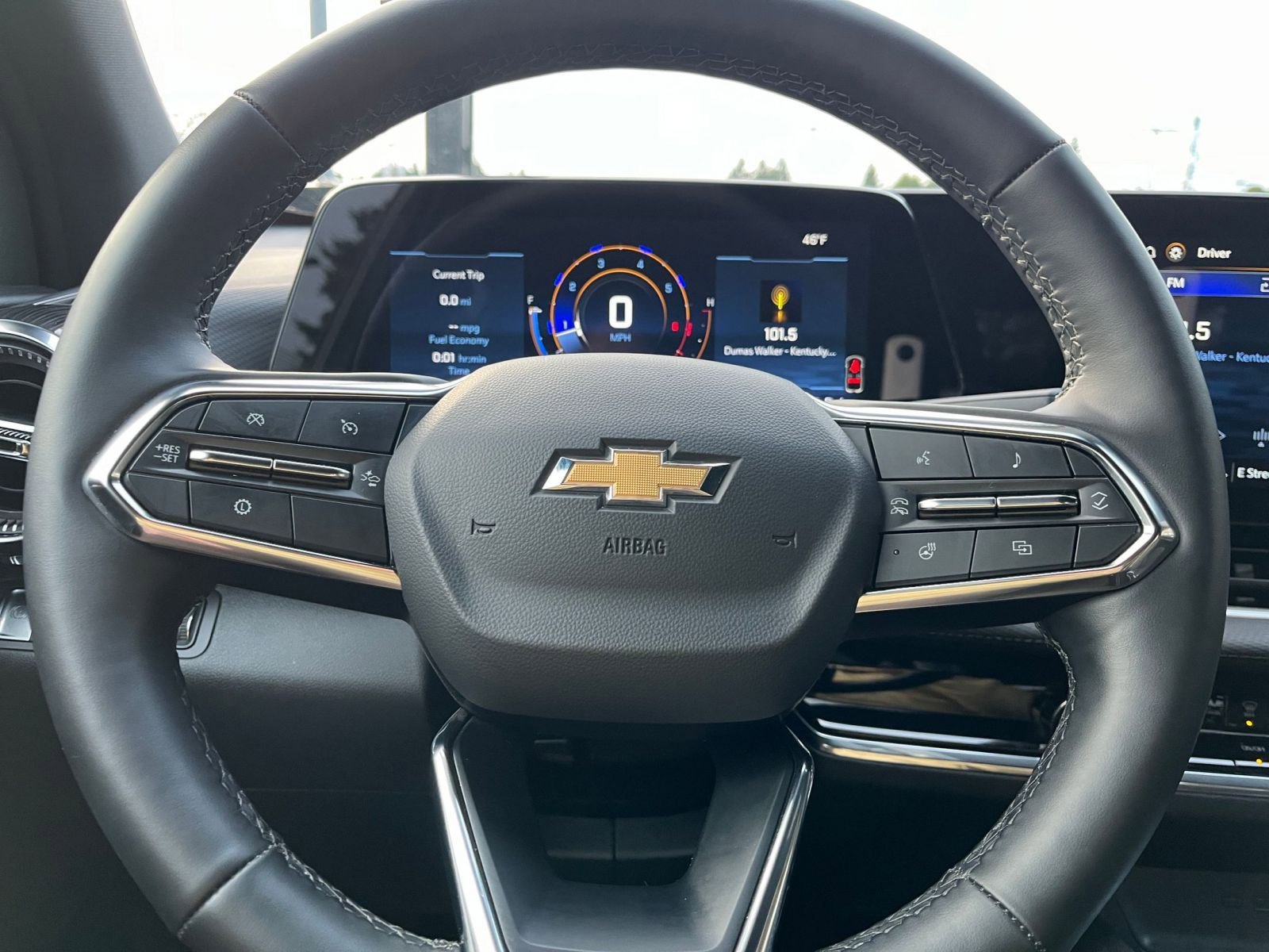 Used 2025 Chevrolet Equinox LT image 28