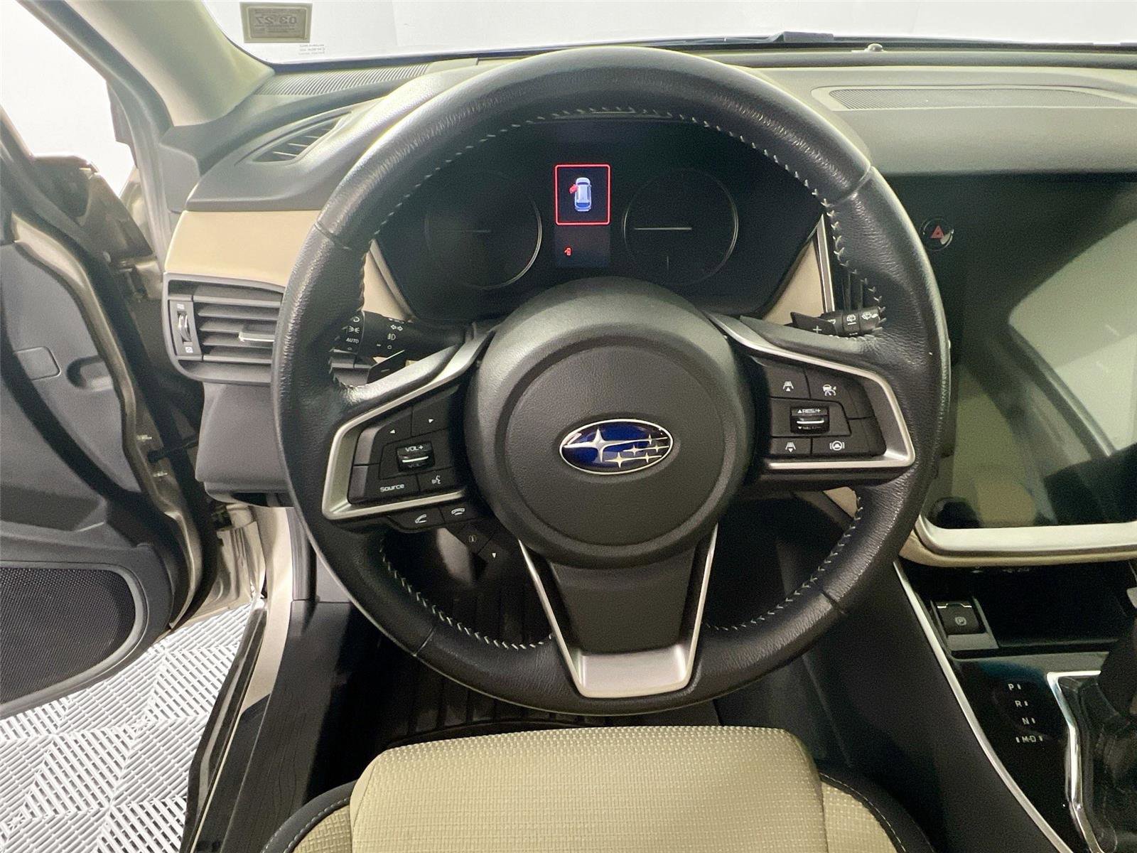 Used 2020 Subaru Outback Premium image 10